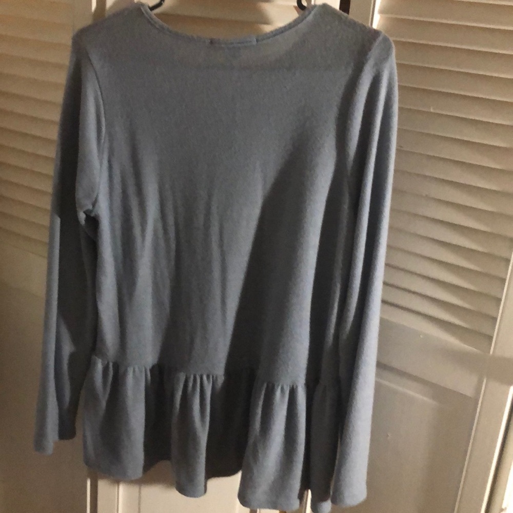 Blue top - Picture 3 of 3